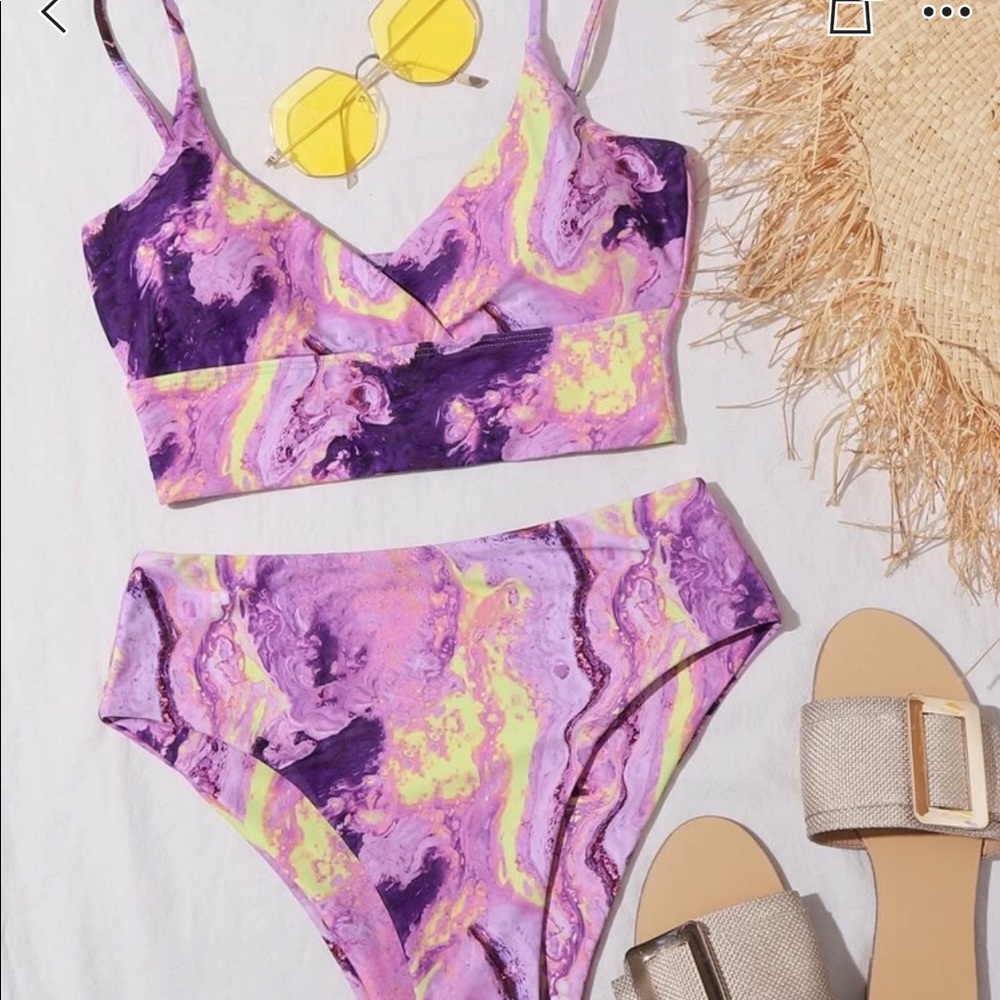 High waisted bikini